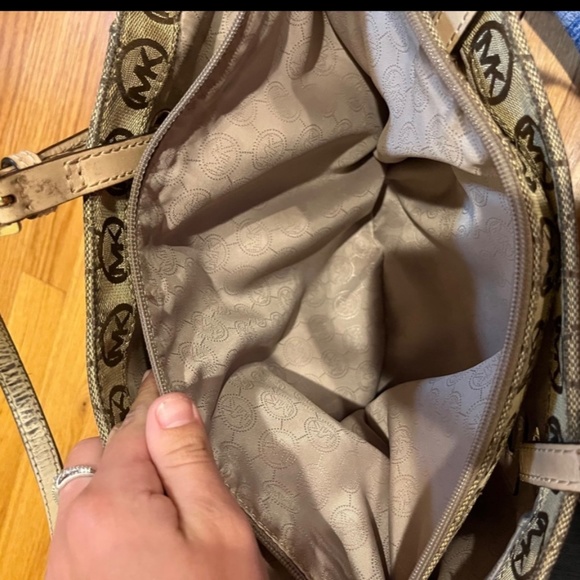 Michael Kors Purse - Picture 10 of 12